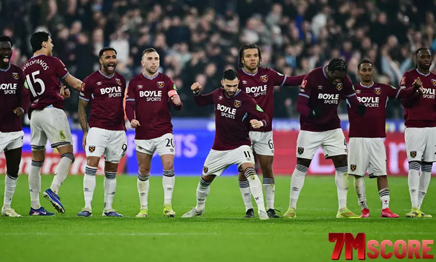 ผลบอลเมื่อคืน